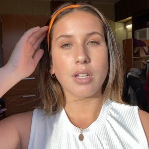 Meet your Posher, Andrea